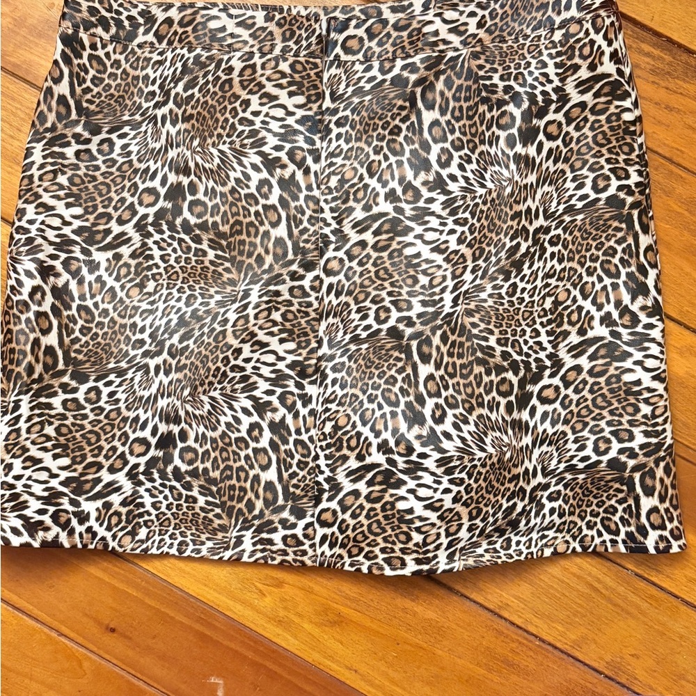 Princess Polly Leopard Print Mini Skirt in Brown and Black size 10
